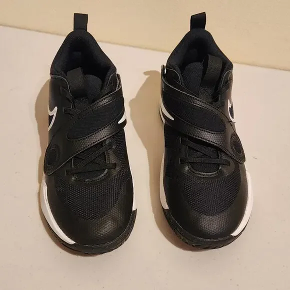 Nike Hustle D 11 Junior Boys Sz 5 Basketball Sneakers DV8996-002 Black & White - Picture 2 of 9